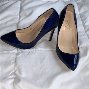 Beautiful Navy Blue Heels